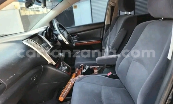 Buy Used Toyota Harrier Black Car in Babati Urban in Manyara Buy Used Toyota Harrier Black Car in Babati Urban in Manyara