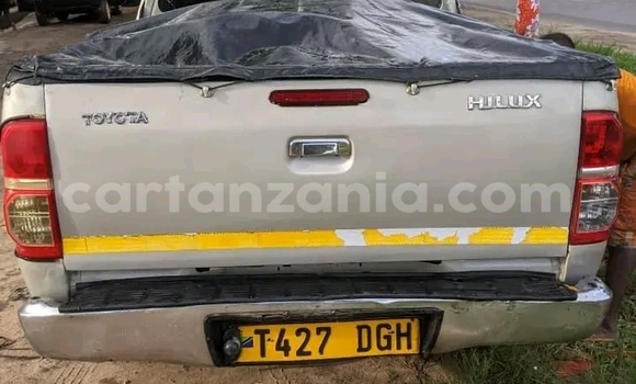 Nunua Ilio tumika Toyota Hilux Nyingine Gari ndani ya Biharamulo nchini Kagera Nunua Ilio tumika Toyota Hilux Nyingine Gari ndani ya Biharamulo nchini Kagera
