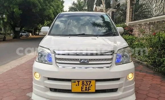 Nunua Ilio tumika Toyota Noah Nyeupe Gari ndani ya Bariadi nchini Simiyu Nunua Ilio tumika Toyota Noah Nyeupe Gari ndani ya Bariadi nchini Simiyu