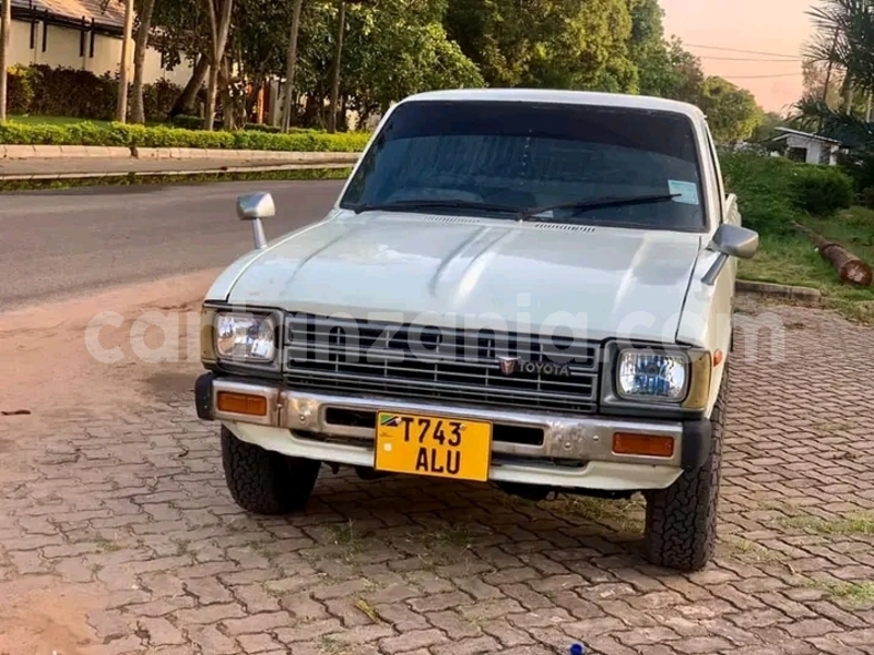 Big with watermark toyota hilux kagera biharamulo 25484