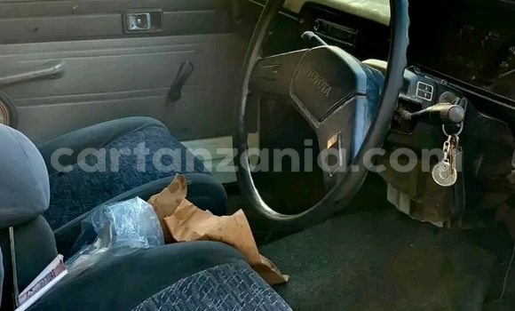 Buy Used Toyota Hilux White Car in Biharamulo in Kagera Buy Used Toyota Hilux White Car in Biharamulo in Kagera