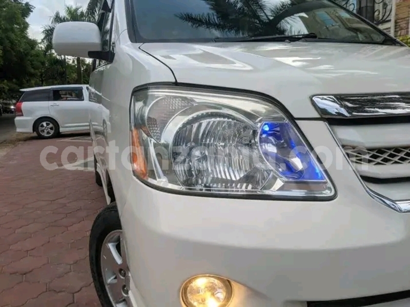 Big with watermark toyota noah simiyu bariadi 25490