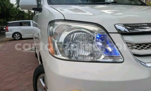 Buy Used Toyota Noah White Car in Bariadi in Simiyu Buy Used Toyota Noah White Car in Bariadi in Simiyu