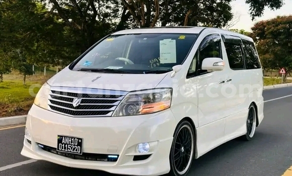 Buy Used Toyota Alphard White Car in Bagamoyo in Pwani Buy Used Toyota Alphard White Car in Bagamoyo in Pwani