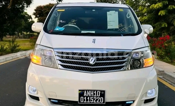 Buy Used Toyota Alphard White Car in Bagamoyo in Pwani Buy Used Toyota Alphard White Car in Bagamoyo in Pwani