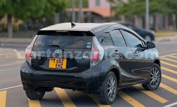 Buy Used Toyota Aqua Black Car in Bariadi in Simiyu