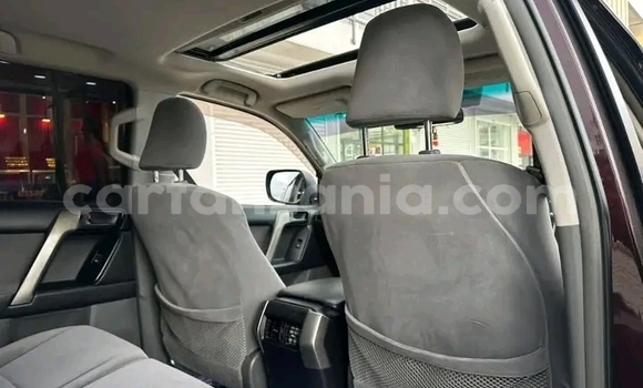 Nunua Ilio tumika Toyota Land Cruiser Prado Nyekundu Gari ndani ya Bariadi nchini Simiyu Nunua Ilio tumika Toyota Land Cruiser Prado Nyekundu Gari ndani ya Bariadi nchini Simiyu