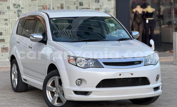 Buy Used Mitsubishi Outlander White Car in Dar es Salaam in Dar es Salaam Buy Used Mitsubishi Outlander White Car in Dar es Salaam in Dar es Salaam