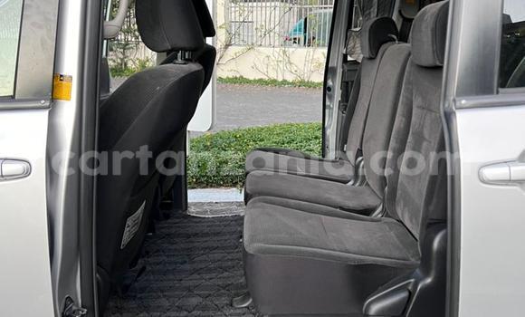 Nunua Ilio tumika Toyota Noah Fedha Gari ndani ya Dar es Salaam nchini Dar es Salaam Nunua Ilio tumika Toyota Noah Fedha Gari ndani ya Dar es Salaam nchini Dar es Salaam