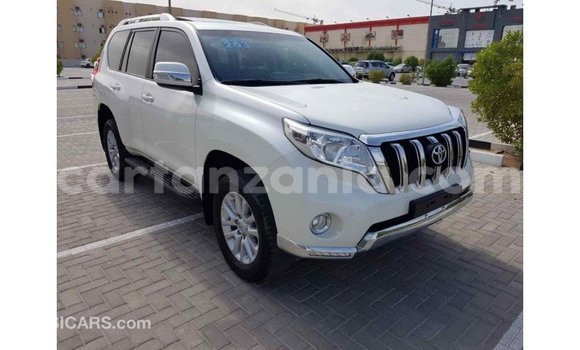 Nunua Imported Toyota Prado Nyeupe Gari ndani ya Import - Dubai nchini Arusha Nunua Imported Toyota Prado Nyeupe Gari ndani ya Import - Dubai nchini Arusha