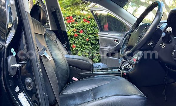 Nunua Ilio tumika Toyota Crown Nyeusi Gari ndani ya Dar es Salaam nchini Dar es Salaam Nunua Ilio tumika Toyota Crown Nyeusi Gari ndani ya Dar es Salaam nchini Dar es Salaam