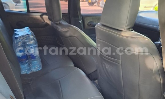 Nunua Ilio tumika Toyota RAV4 Nyeupe Gari ndani ya Dar es Salaam nchini Dar es Salaam Nunua Ilio tumika Toyota RAV4 Nyeupe Gari ndani ya Dar es Salaam nchini Dar es Salaam