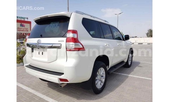 Nunua Imported Toyota Prado Nyeupe Gari ndani ya Import - Dubai nchini Arusha Nunua Imported Toyota Prado Nyeupe Gari ndani ya Import - Dubai nchini Arusha