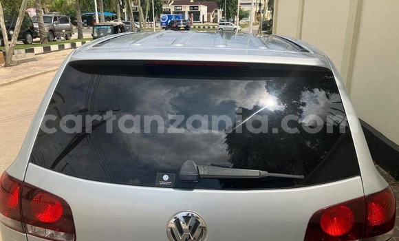 Buy Used Volkswagen Touareg Silver Car in Dar es Salaam in Dar es Salaam Buy Used Volkswagen Touareg Silver Car in Dar es Salaam in Dar es Salaam