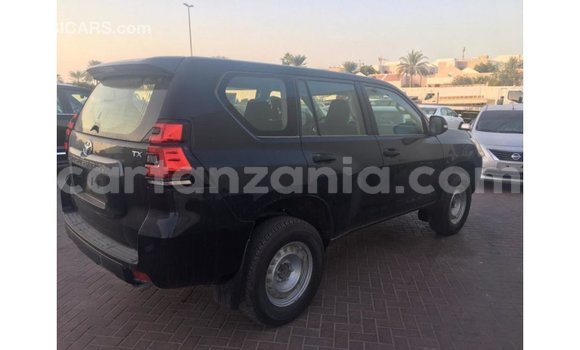 Nunua Imported Toyota Prado Nyeusi Gari ndani ya Import - Dubai nchini Arusha Nunua Imported Toyota Prado Nyeusi Gari ndani ya Import - Dubai nchini Arusha