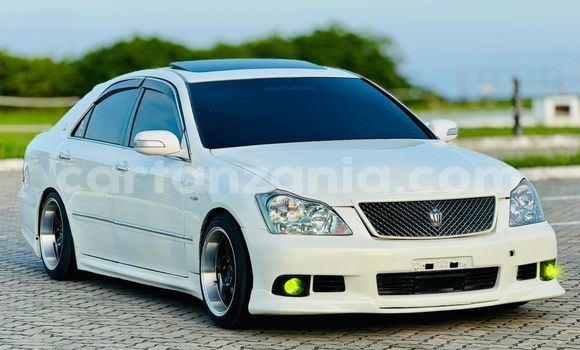 Nunua Ilio tumika Toyota Crown Nyeupe Gari ndani ya Dar es Salaam nchini Dar es Salaam Nunua Ilio tumika Toyota Crown Nyeupe Gari ndani ya Dar es Salaam nchini Dar es Salaam