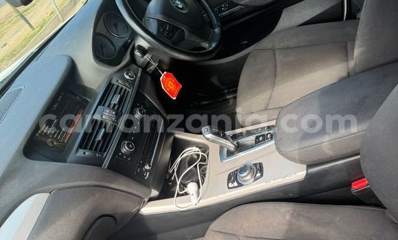 Nunua Ilio tumika BMW X3 Nyeupe Gari ndani ya Dar es Salaam nchini Dar es Salaam Nunua Ilio tumika BMW X3 Nyeupe Gari ndani ya Dar es Salaam nchini Dar es Salaam