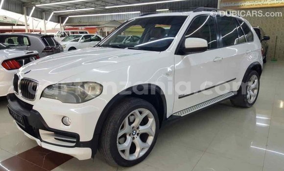 Nunua Imported BMW X5 Nyeupe Gari ndani ya Import - Dubai nchini Arusha Nunua Imported BMW X5 Nyeupe Gari ndani ya Import - Dubai nchini Arusha