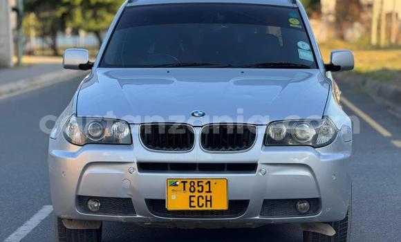 Nunua Ilio tumika BMW X3 Fedha Gari ndani ya Dar es Salaam nchini Dar es Salaam