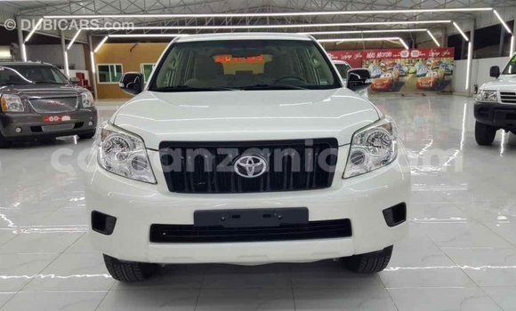 Nunua Imported Toyota Prado Nyeupe Gari ndani ya Import - Dubai nchini Arusha Nunua Imported Toyota Prado Nyeupe Gari ndani ya Import - Dubai nchini Arusha