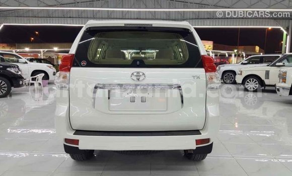 Nunua Imported Toyota Prado Nyeupe Gari ndani ya Import - Dubai nchini Arusha Nunua Imported Toyota Prado Nyeupe Gari ndani ya Import - Dubai nchini Arusha