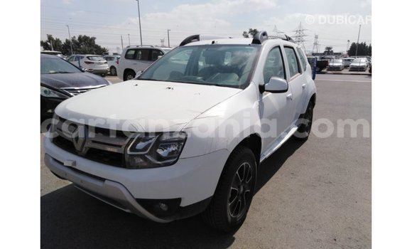 Buy Import Renault Duster White Car in Import - Dubai in Arusha