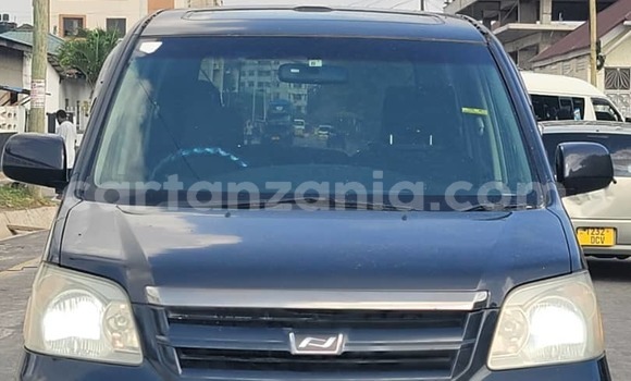 Buy Used Toyota Noah Black Car in Dar es Salaam in Dar es Salaam