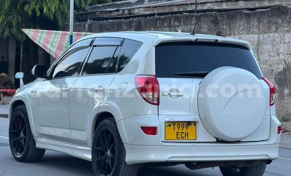 Buy Used Toyota RAV4 White Car in Dar es Salaam in Dar es Salaam Buy Used Toyota RAV4 White Car in Dar es Salaam in Dar es Salaam