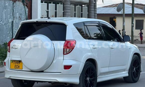 Buy Used Toyota RAV4 White Car in Dar es Salaam in Dar es Salaam Buy Used Toyota RAV4 White Car in Dar es Salaam in Dar es Salaam