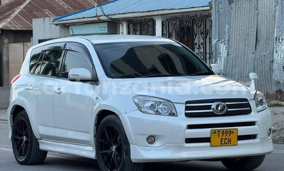 Buy Used Toyota RAV4 White Car in Dar es Salaam in Dar es Salaam Buy Used Toyota RAV4 White Car in Dar es Salaam in Dar es Salaam
