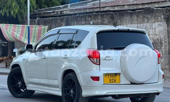 Buy Used Toyota RAV4 White Car in Dar es Salaam in Dar es Salaam Buy Used Toyota RAV4 White Car in Dar es Salaam in Dar es Salaam