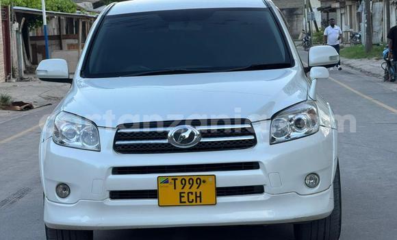 Buy Used Toyota RAV4 White Car in Dar es Salaam in Dar es Salaam Buy Used Toyota RAV4 White Car in Dar es Salaam in Dar es Salaam