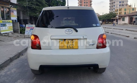 Buy Used Toyota IST White Car in Dar es Salaam in Dar es Salaam Buy Used Toyota IST White Car in Dar es Salaam in Dar es Salaam