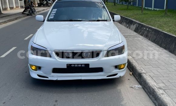 Buy Used Toyota Altezza White Car in Dar es Salaam in Dar es Salaam Buy Used Toyota Altezza White Car in Dar es Salaam in Dar es Salaam
