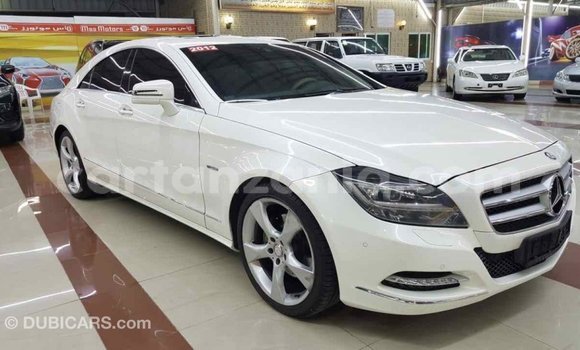 Nunua Imported Mercedes‒Benz 190 (W201) Nyeupe Gari ndani ya Import - Dubai nchini Arusha Nunua Imported Mercedes‒Benz 190 (W201) Nyeupe Gari ndani ya Import - Dubai nchini Arusha