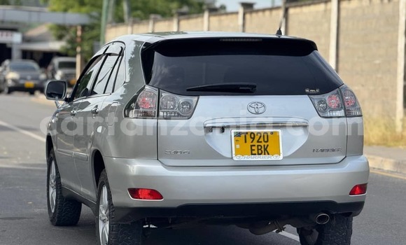 Buy Used Toyota Harrier Silver Car in Dar es Salaam in Dar es Salaam
