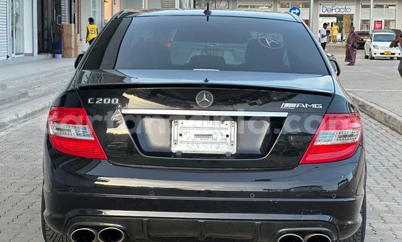 Nunua Ilio tumika Mercedes‒Benz C-klasse AMG Nyeusi Gari ndani ya Dar es Salaam nchini Dar es Salaam