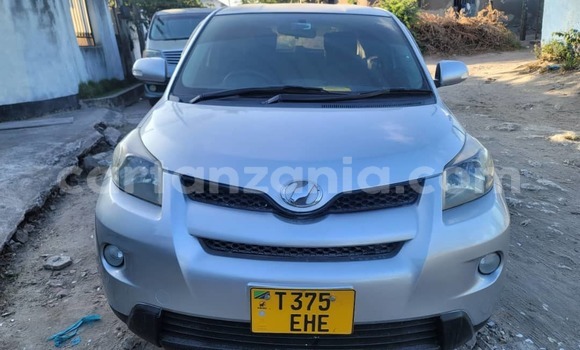 Buy Used Toyota IST Silver Car in Dar es Salaam in Dar es Salaam Buy Used Toyota IST Silver Car in Dar es Salaam in Dar es Salaam