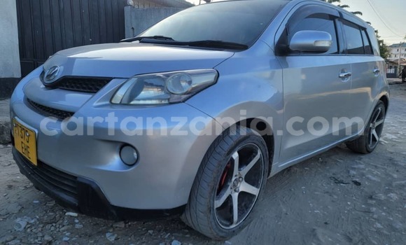 Buy Used Toyota IST Silver Car in Dar es Salaam in Dar es Salaam Buy Used Toyota IST Silver Car in Dar es Salaam in Dar es Salaam