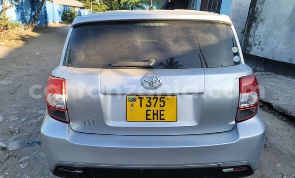 Buy Used Toyota IST Silver Car in Dar es Salaam in Dar es Salaam Buy Used Toyota IST Silver Car in Dar es Salaam in Dar es Salaam