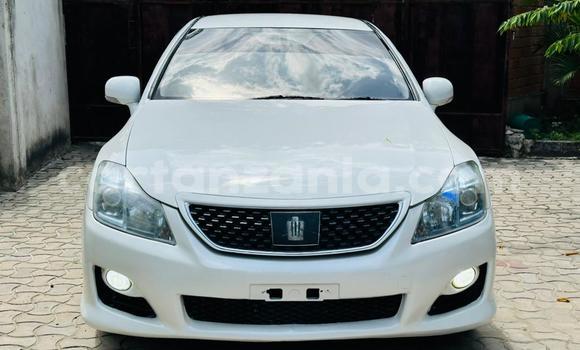 Nunua Ilio tumika Toyota Crown Nyeupe Gari ndani ya Dar es Salaam nchini Dar es Salaam Nunua Ilio tumika Toyota Crown Nyeupe Gari ndani ya Dar es Salaam nchini Dar es Salaam