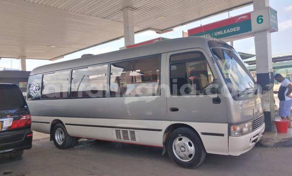 Nunua Ilio tumika Toyota Coaster Nyingine Gari ndani ya Dar es Salaam nchini Dar es Salaam Nunua Ilio tumika Toyota Coaster Nyingine Gari ndani ya Dar es Salaam nchini Dar es Salaam