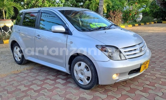 Nunua Ilio tumika Toyota IST Fedha Gari ndani ya Dar es Salaam nchini Dar es Salaam Nunua Ilio tumika Toyota IST Fedha Gari ndani ya Dar es Salaam nchini Dar es Salaam