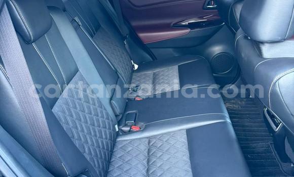 Nunua Ilio tumika Toyota Harrier Nyeusi Gari ndani ya Dar es Salaam nchini Dar es Salaam Nunua Ilio tumika Toyota Harrier Nyeusi Gari ndani ya Dar es Salaam nchini Dar es Salaam