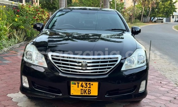 Nunua Ilio tumika Toyota Crown Nyeusi Gari ndani ya Ilala nchini Dar es Salaam Nunua Ilio tumika Toyota Crown Nyeusi Gari ndani ya Ilala nchini Dar es Salaam