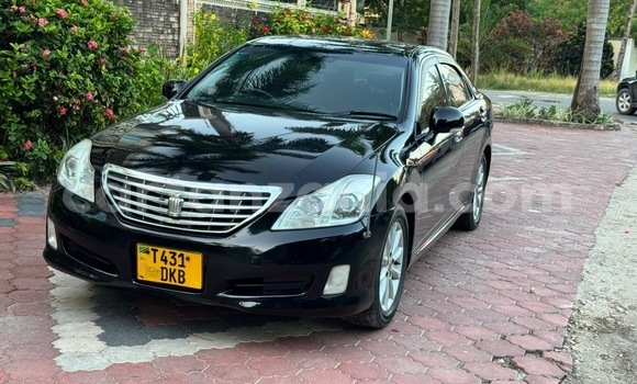 Nunua Ilio tumika Toyota Crown Nyeusi Gari ndani ya Ilala nchini Dar es Salaam Nunua Ilio tumika Toyota Crown Nyeusi Gari ndani ya Ilala nchini Dar es Salaam
