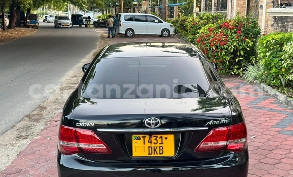Nunua Ilio tumika Toyota Crown Nyeusi Gari ndani ya Ilala nchini Dar es Salaam Nunua Ilio tumika Toyota Crown Nyeusi Gari ndani ya Ilala nchini Dar es Salaam