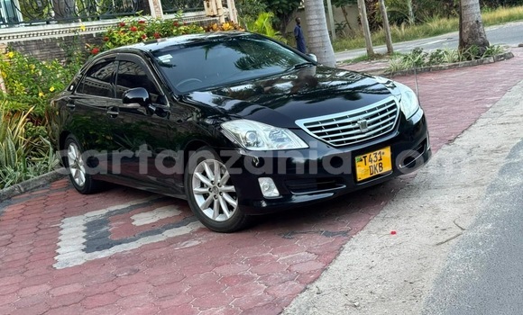 Nunua Ilio tumika Toyota Crown Nyeusi Gari ndani ya Ilala nchini Dar es Salaam Nunua Ilio tumika Toyota Crown Nyeusi Gari ndani ya Ilala nchini Dar es Salaam