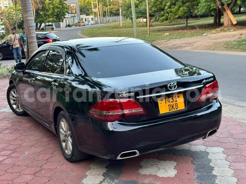 Big with watermark toyota crown dar es salaam ilala 25795