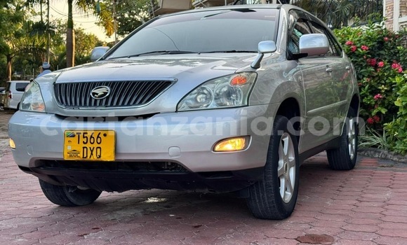 Nunua Ilio tumika Toyota Harrier Nyeusi Gari ndani ya Ilala nchini Dar es Salaam Nunua Ilio tumika Toyota Harrier Nyeusi Gari ndani ya Ilala nchini Dar es Salaam